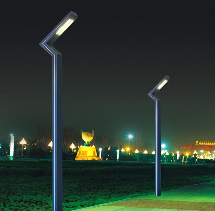 Güncel ve basit 3-4 metre dışarıdaki villa park alanı lambası için aluminium kutuları